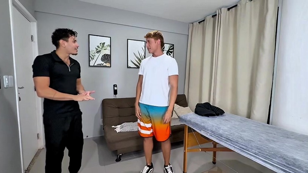 troca de massagens entre cliente e massagista vira um sexo quente (LiipeXxl, Deividfortunato) troca de massagens entre cliente e massagista vira um sexo quente (LiipeXxl, Deividfortunato)