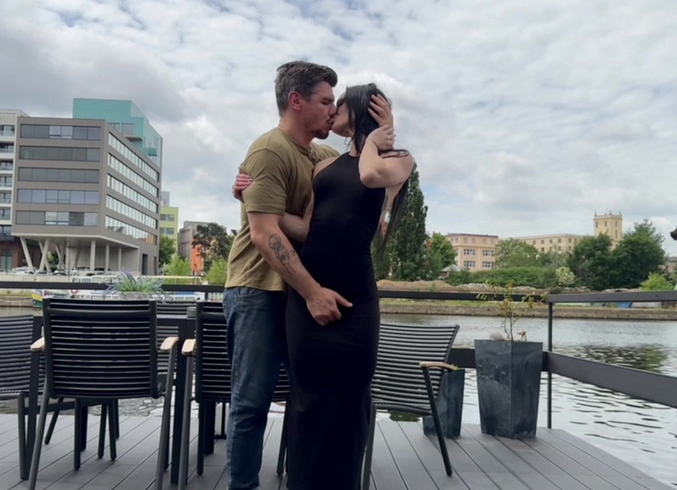 Riley Foxx Is An Anal Queen