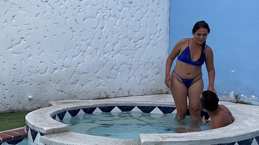 what a great fuck i gave to my stepbrother s wife in the public pool, i love her pussy. (Electra blowjob, Tobby eel) what a great fuck i gave to my stepbrother s wife in the public pool, i love her pussy. (Electra blowjob, Tobby eel)