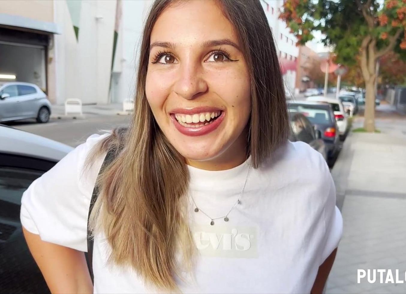 Putalocura - Teen Espanola De Enorme Culo Zivanka Es Pillada En La Calle Por Torbe