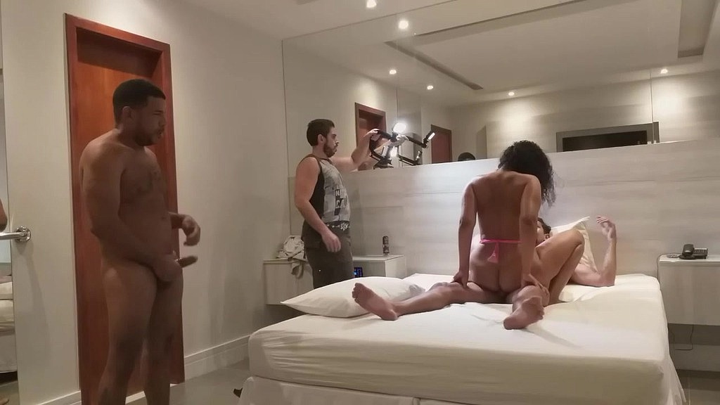 bastidores da gravacao da primeira vez no porno da novinha timida do rio de janeiro sarah bady (Antonyvtt, Jr Doidera, Leo Ogro, Lua Doidera, Sarah Bady) bastidores da gravacao da primeira vez no porno da novinha timida do rio de janeiro sarah bady (Antonyvtt, Jr Doidera, Leo Ogro, Lua Doidera, Sarah Bady)