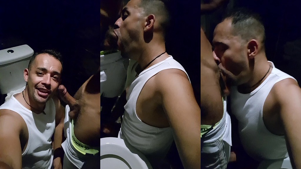 safado estava me olhando no banheiro da balada e entrou no box junto comigo, mamei ate ele gozar na minha garganta (Roberto hiddeyaki, Socyal Sem Camisa) safado estava me olhando no banheiro da balada e entrou no box junto comigo, mamei ate ele gozar na minha garganta (Roberto hiddeyaki, Socyal Sem Camisa)