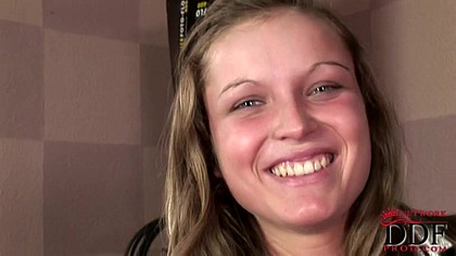 sexy newcomer chick!