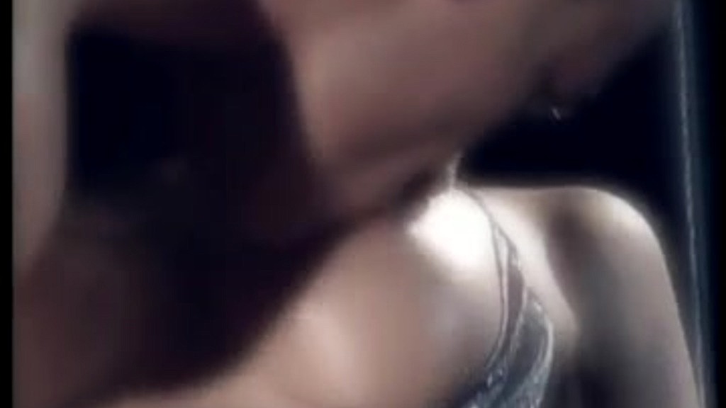 Cristina Bella Gets Box Licked Before Sucking a Fat Dick in This 3 Way