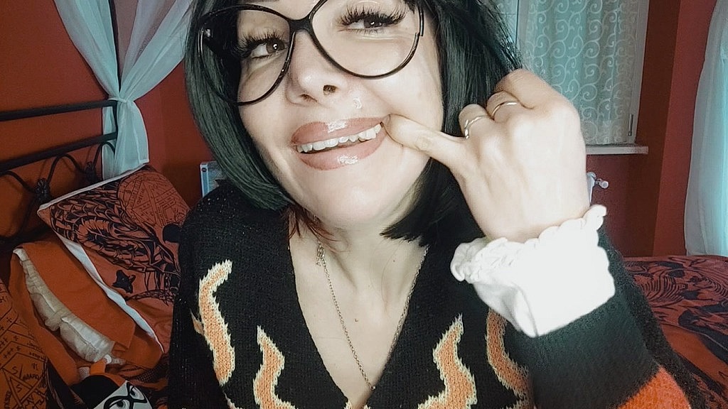 the giantess uses you in place of her missing tooth (Blackwidow, Chantal channel) the giantess uses you in place of her missing tooth (Blackwidow, Chantal channel)