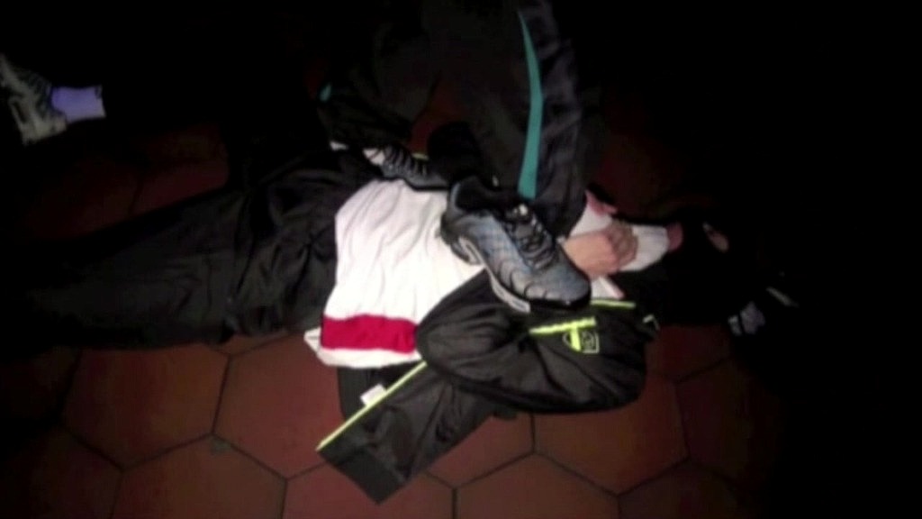 638 hard fetish humliaion in latex and sneaker (JESS ROYAN, Mickael DAVID, Tony Reikins) 638 hard fetish humliaion in latex and sneaker (JESS ROYAN, Mickael DAVID, Tony Reikins)