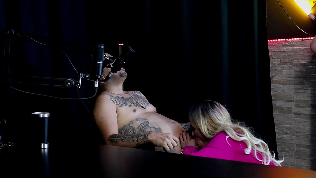loira gostosa chupa o pau deixando bem molhadinho, e no fim, a morena faz boquete - thiago barao (trasparente/rosso) (Bia Hot, Angel Baronesa, Thiago) loira gostosa chupa o pau deixando bem molhadinho, e no fim, a morena faz boquete - thiago barao (sheer/red) (Bia Hot, Angel Baronesa, Thiago)