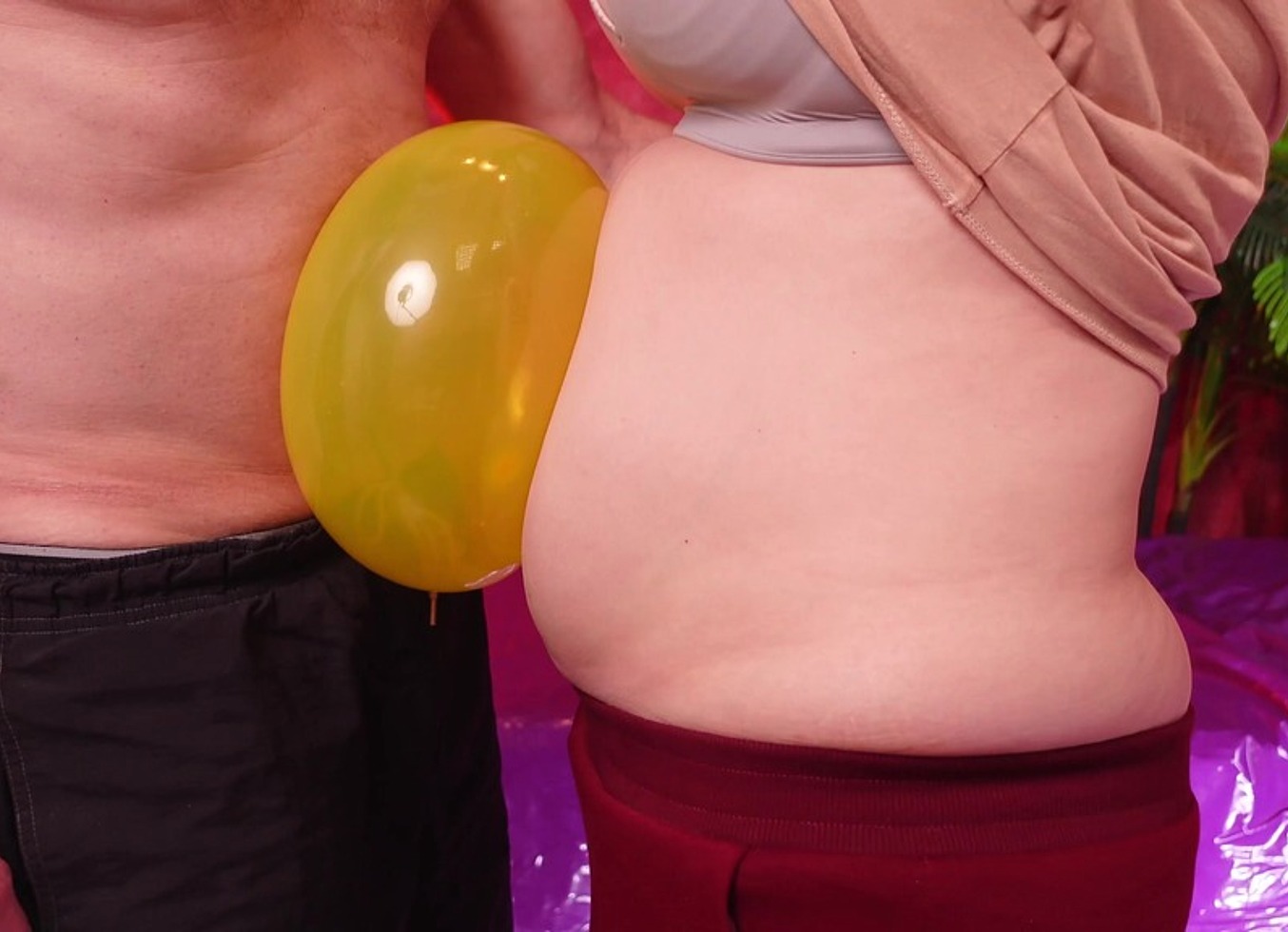 Belly Button and Air Balloon Fetish B2P Blow to Pop