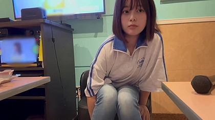 Gスポットを押しながらオナニーしてみました。一緒にカラオケでオナニー見せ合いできる人いないかな…?