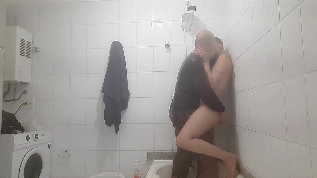 namorada estava tomando banho foi surpreendida e fodida ate ter varios orgasmos no chuveiro (Victor SweetCoupleStories, Gabi SweetCoupleStories) namorada estava tomando banho foi surpreendida e fodida ate ter varios orgasmos no chuveiro (Victor SweetCoupleStories, Gabi SweetCoupleStories)