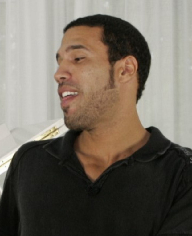 Karlo Karrera