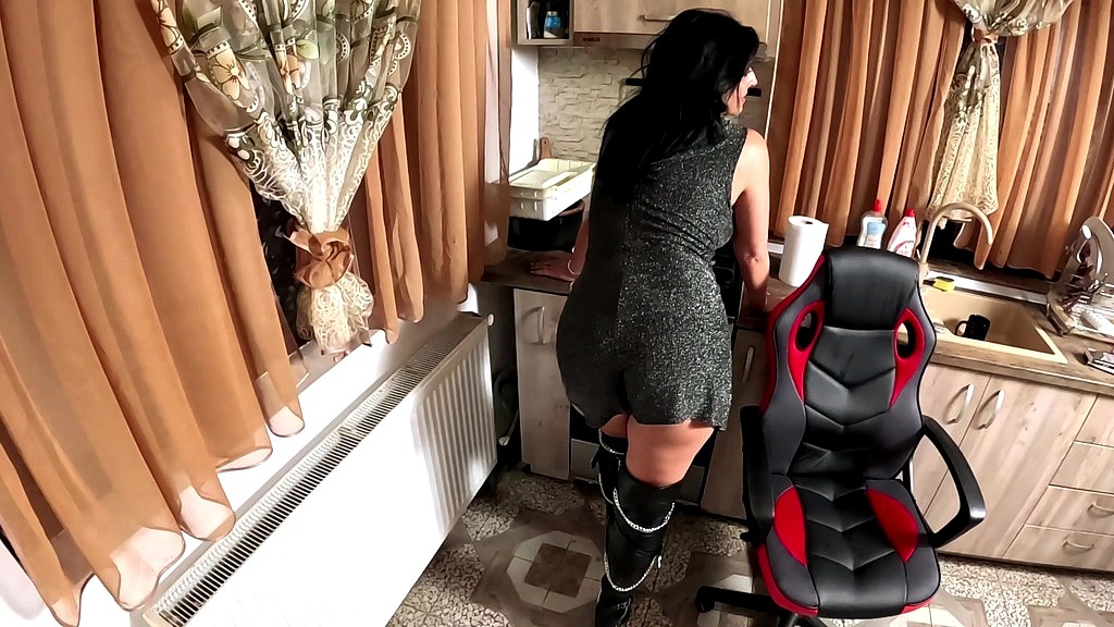 pov bondage chair tease. tape gag, smoking, buttplug and double orgasm (MilfyCalla, The Bad Guy) pov bondage chair tease. tape gag, smoking, buttplug and double orgasm (MilfyCalla, The Bad Guy)
