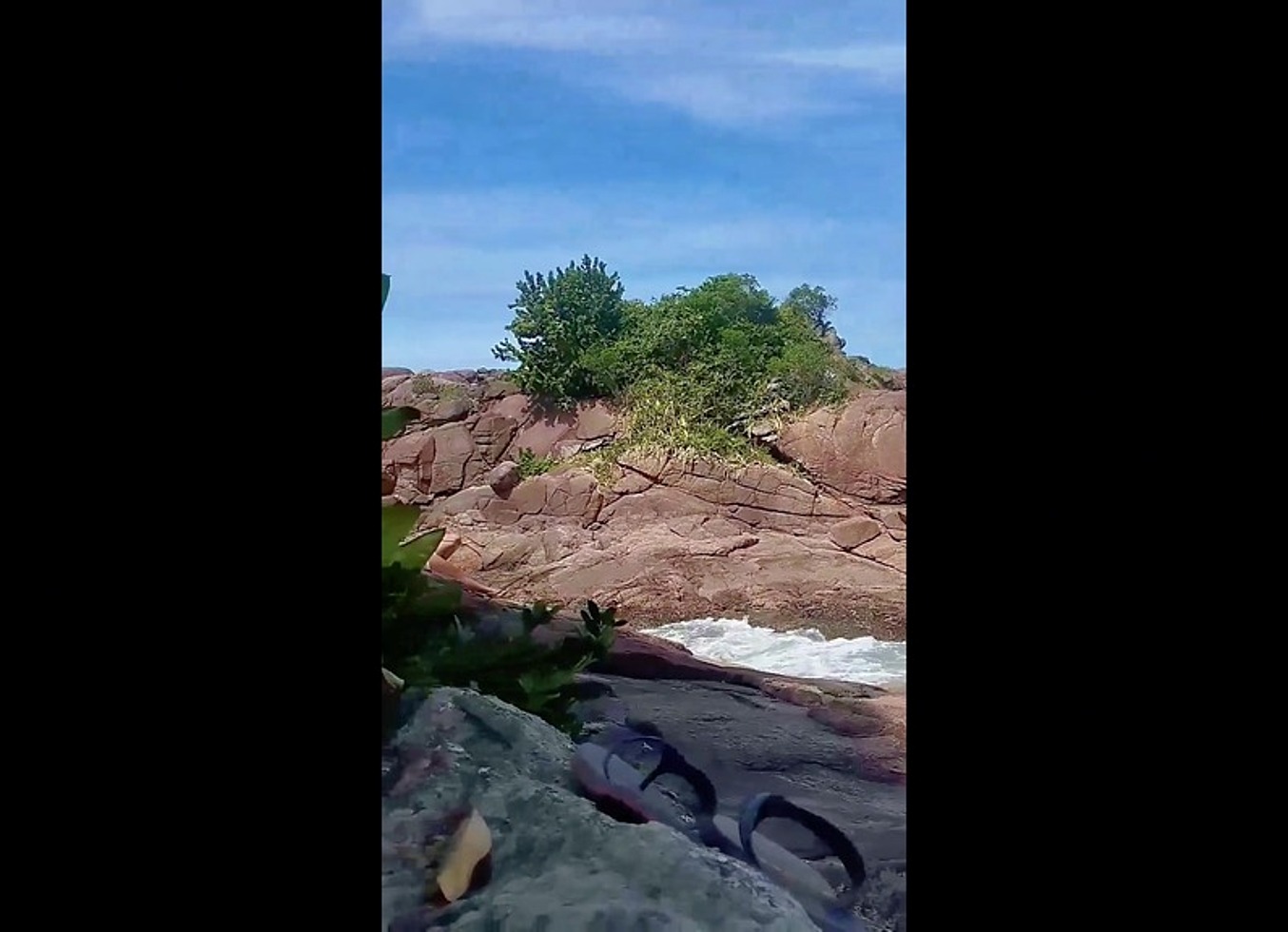 He Almost Caught Me When I Went To Show Off On The Rocks At The Beach