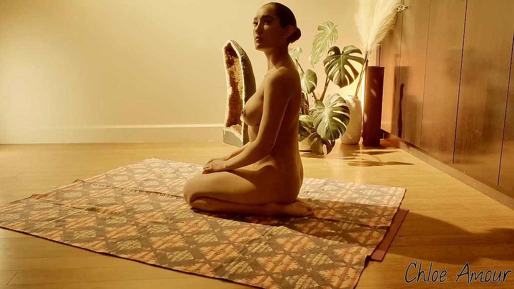 sexual yoga with chloe amour doing naked stretching ?️ (Chloe Amour) sexual yoga with chloe amour doing naked stretching ?️ (Chloe Amour)