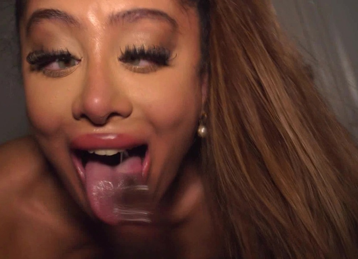 Indian Slutt Takes BBC Deep in Her Throat