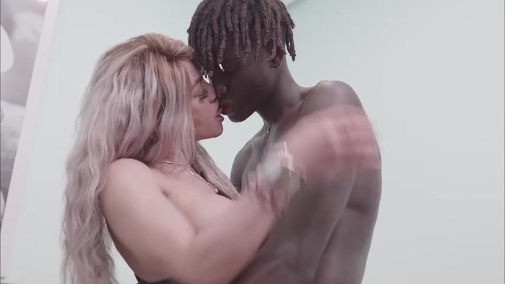 colombian vanessa, with her big tits, ties up a black man, blindfolds him, whips him, and fucks him in every position. deep throat (Vanesa Colombiana, Eli El Negrito) colombian vanessa, with her big tits, ties up a black man, blindfolds him, whips him, and fucks him in every position. deep throat (Vanesa Colombiana, Eli El Negrito)