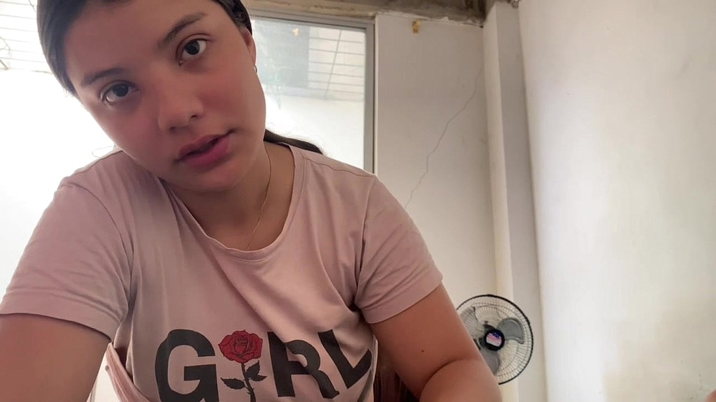 mi hermanastra colombiana me chupa la verga y follamos juntos , sexo real amateur (Nelvimar10, Franki) mi hermanastra colombiana me chupa la verga y follamos juntos , sexo real amateur (Nelvimar10, Franki)