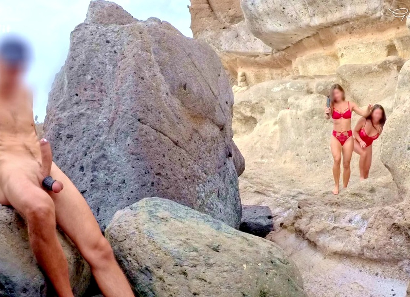 Beach Handjob: During My Exhib Trip I Find The Two Girls Flashed In The Parking Lot