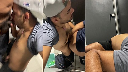 FODI O NOVO FAXINEIRO DO BANHEIRO, ELE E DOTADO, RABUDO, EMPURREI ATE ELE GOZAR NO WC DA ESTACAO.