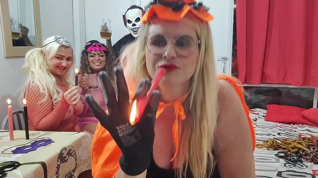 Tiffany Montavani, Roberto Alecxander, Vini Moreno, Chantel Curves, Andressa Mancini: especial de halloween sexy assustador sejam bem vindos ao inferno orgia surubas um gang bang melhor festa do brasil so vem (AnalVids.com) especial de halloween sexy assustador sejam bem vindos ao inferno orgia surubas um gang bang melhor festa do brasil so vem (Tiffany Montavani, Roberto Alecxander, Vini Moreno, Chantel Curves, Andressa Mancini)
