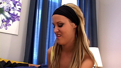 busty babe doing hot blowjob (Lucia T., George Reno)