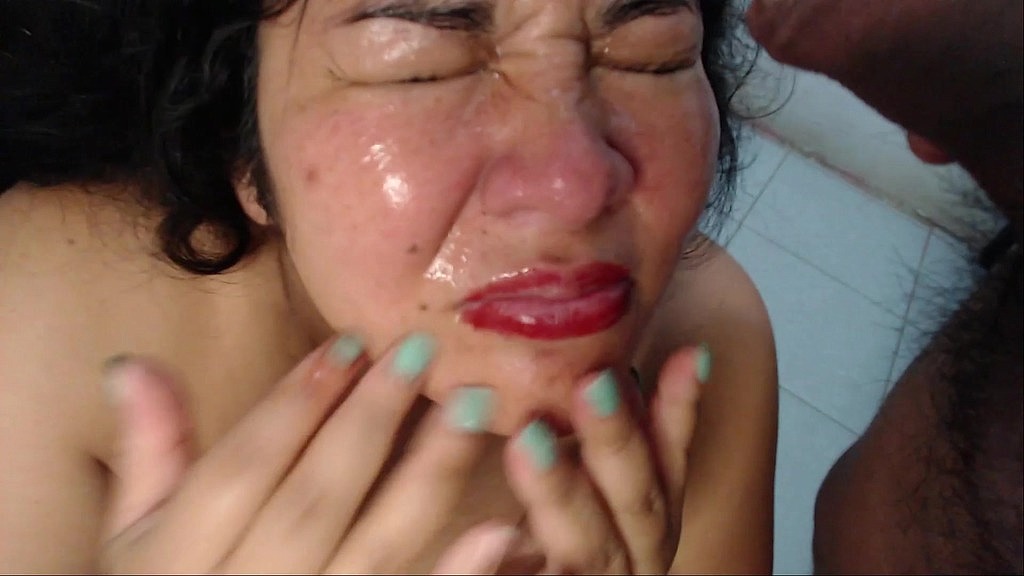 pee on my face after a facial (Lulita, James, Marianita) pee on my face after a facial (Lulita, James, Marianita)