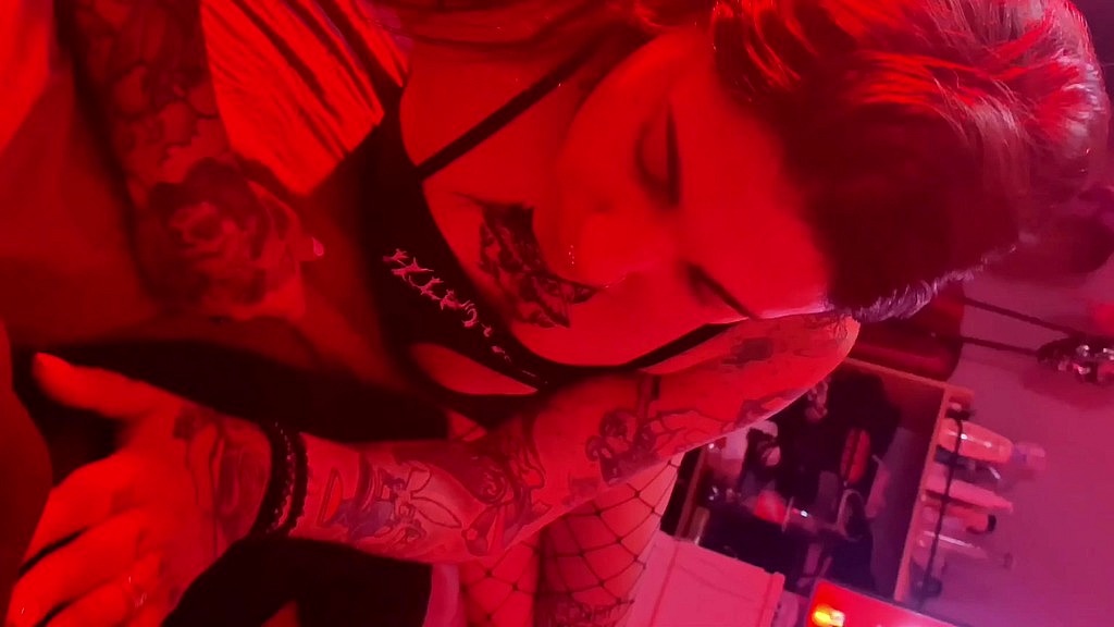 garota trans chupa pau do bbc e ele chupa o pau dela (Ralphsn, EmmaInk13) garota trans chupa pau do bbc e ele chupa o pau dela (Ralphsn, EmmaInk13)