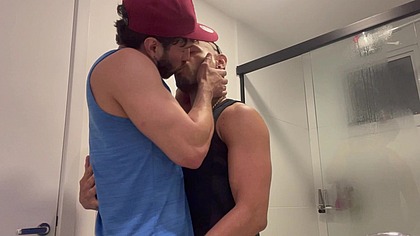 BRUNO ZL FUDENDO O ARGENTINO NO BANHEIRO. - PARTE I