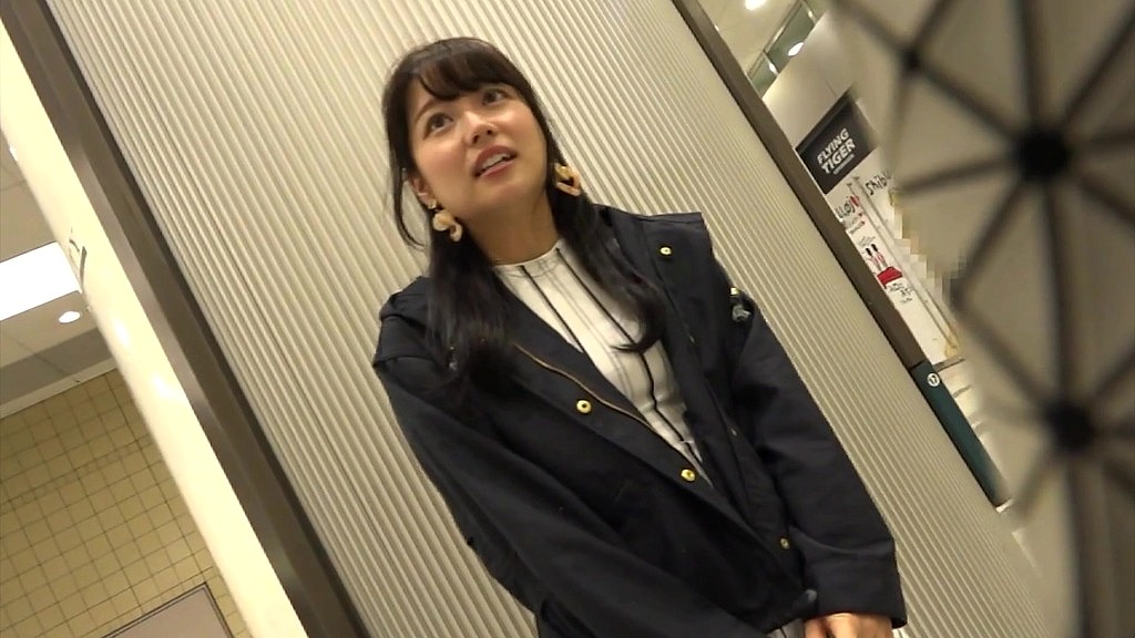 この可愛すぎる日本の新人女優がプロデューサーにクンニされる映像です (Chiharu Miyazawa, Hamar) この可愛すぎる日本の新人女優がプロデューサーにクンニされる映像です (Chiharu Miyazawa, Hamar)