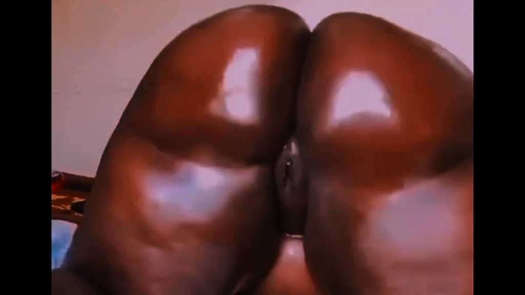 oiled ass spreading and masturbation (Annabigbooty) oiled ass spreading and masturbation (Annabigbooty)