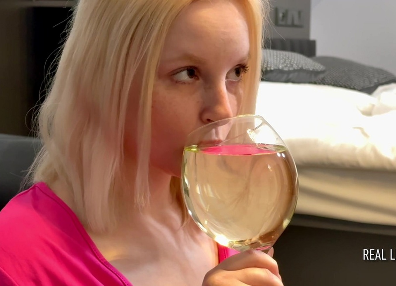 Rlp 70: New Face Julia First Piss Drinking