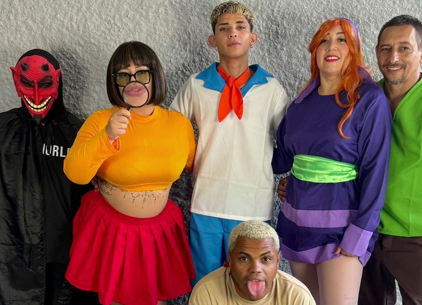 Scooby-Doo Parodia Porno - O Misterio Da Mansao Mal Assombrada