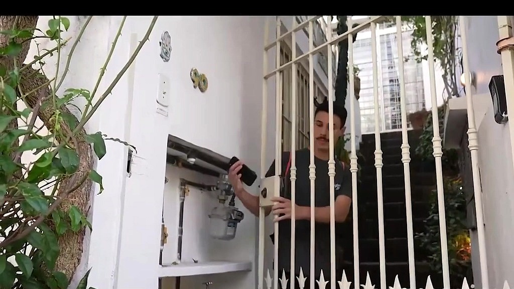 putinha leva rolada grossa no cu ao ser assaltada. (Diego Mineiro,Marcos Baco) putinha leva rolada grossa no cu ao ser assaltada. (Diego Mineiro,Marcos Baco)