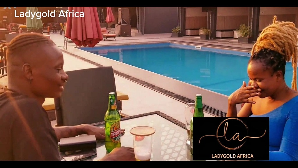 Slim Bullet, LadyGold Africana, Produzione Cinquantenne: nate pornostar: orgasmo missionario con la mia figa d'ebano (AnalVids.com) born porn stars: orgasm missionary with my ebony pussy (Slim Bullet, LadyGold African, Fifty Production)