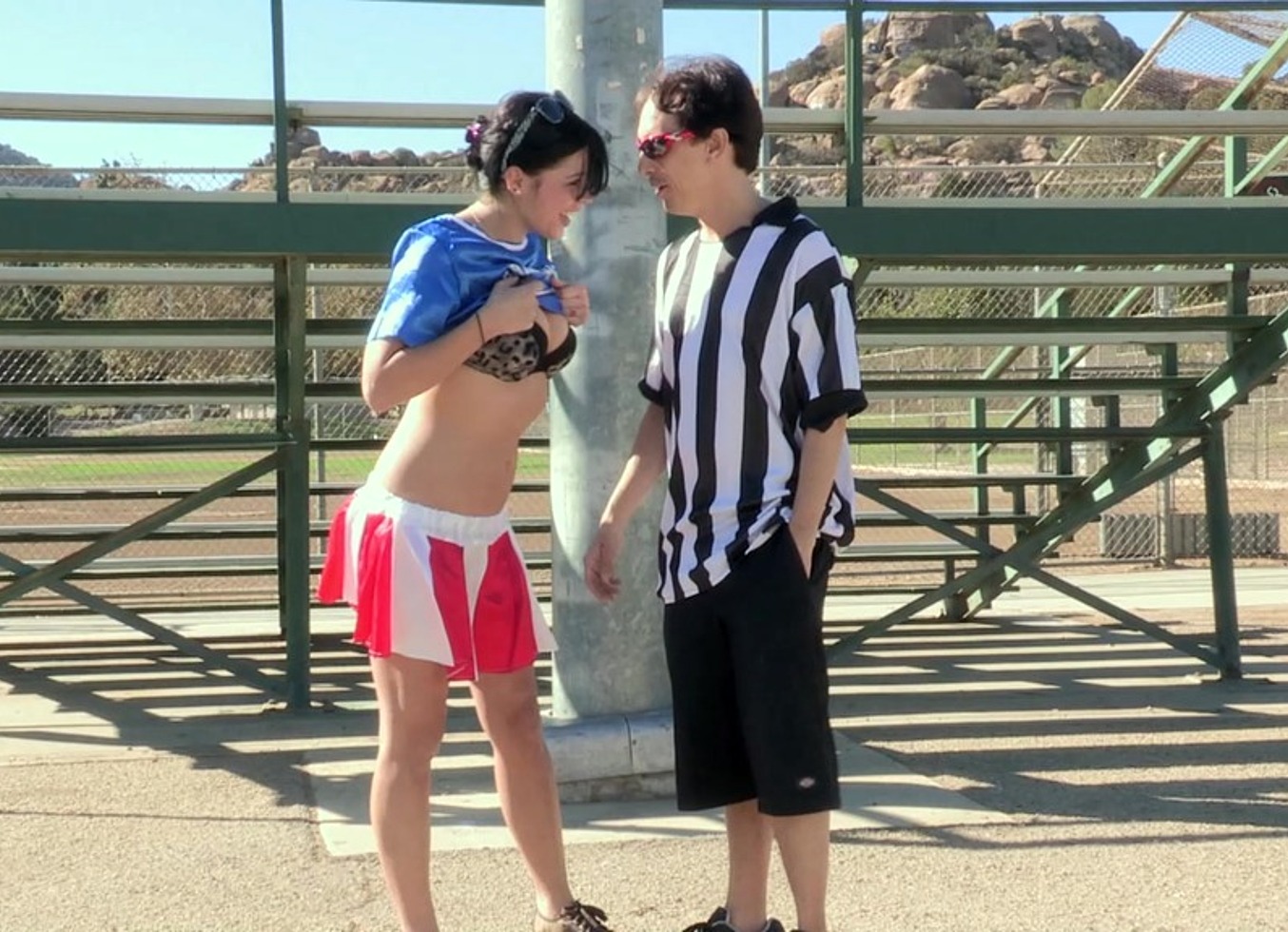 Savannah Camden Lets the Referee Fuck Her