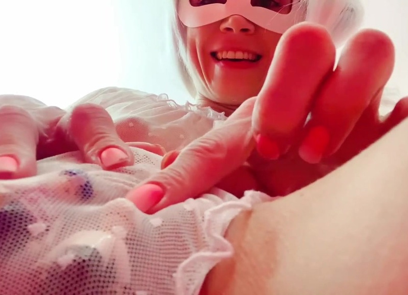 Giantess Mia's Mimi Fun Body Tour