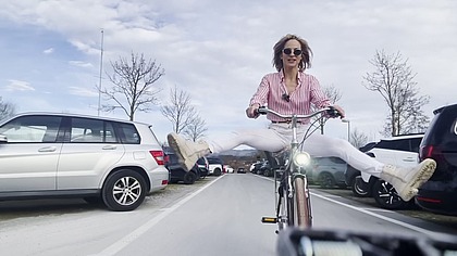 Miss Daisy Diamond on Wheels, bike vlog