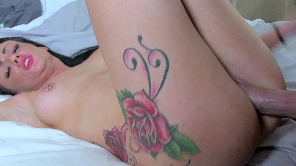 Hot tattoed babe getting drilled by Luke Hotrod huge cock and cumshot
