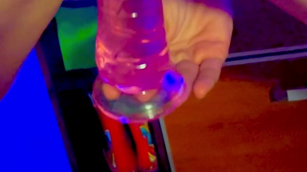 trying a new toy (HenBabeMilf, Mireid_fk) trying a new toy (HenBabeMilf, Mireid_fk)