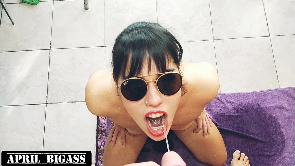 my stepdaughter drinks pee straight from my dick, training day 2 (Ragnarok, Aprilbigass) my stepdaughter drinks pee straight from my dick, training day 2 (Ragnarok, Aprilbigass)
