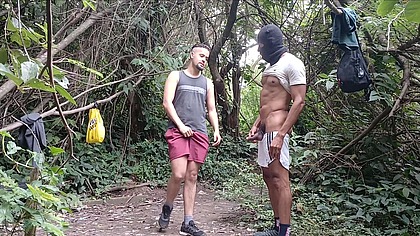 Married man goes masked on the trails to satisfy his desire to eat ass, and this time it was mine 😈😈😈 his wife doesn't even suspect.