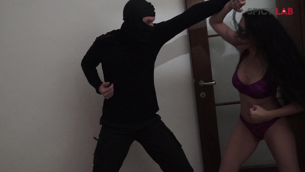 ninja milf defeats a thief with her wet pussy