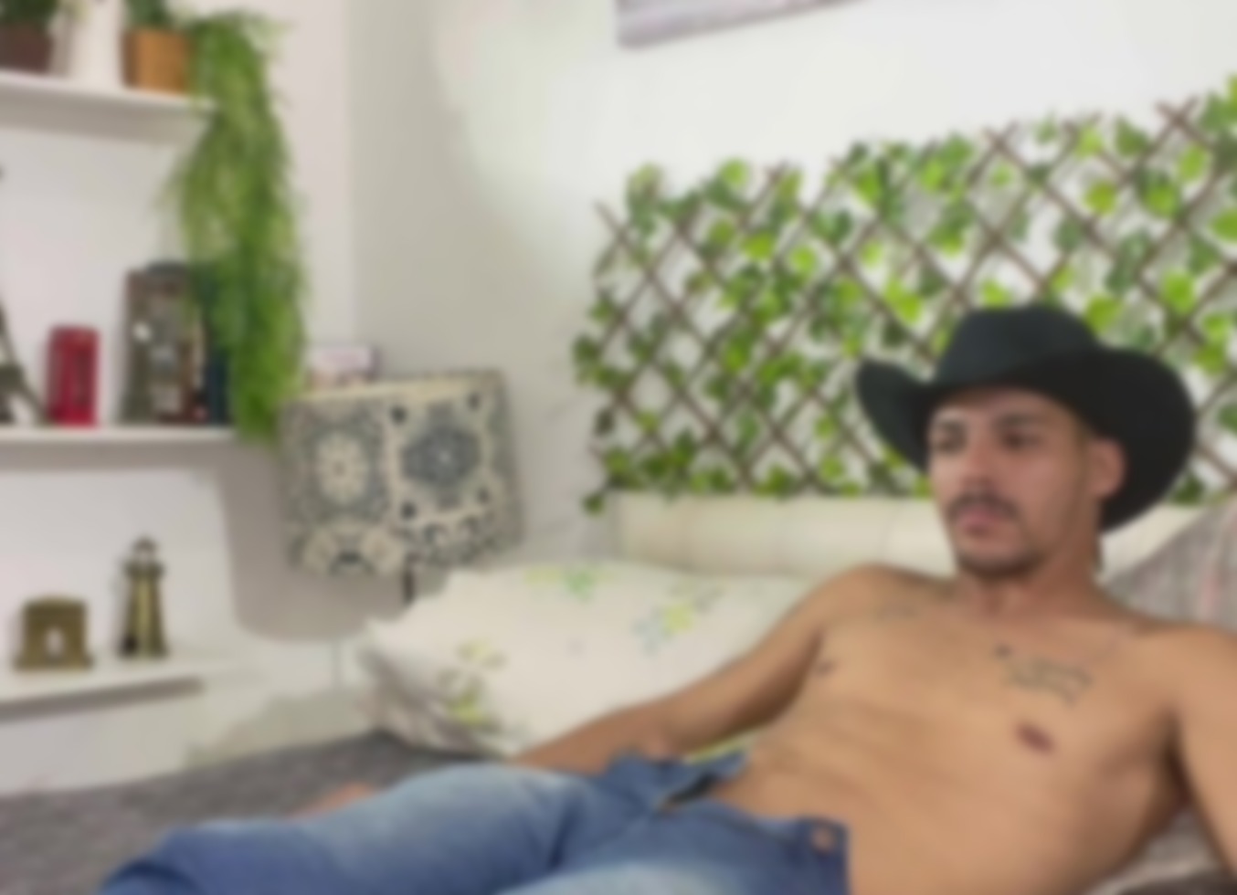 Passivo Guloso Seduziu O Cowboy Hetero