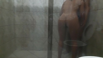 Sex in the bathroom with a big couple, big ass and big dick.