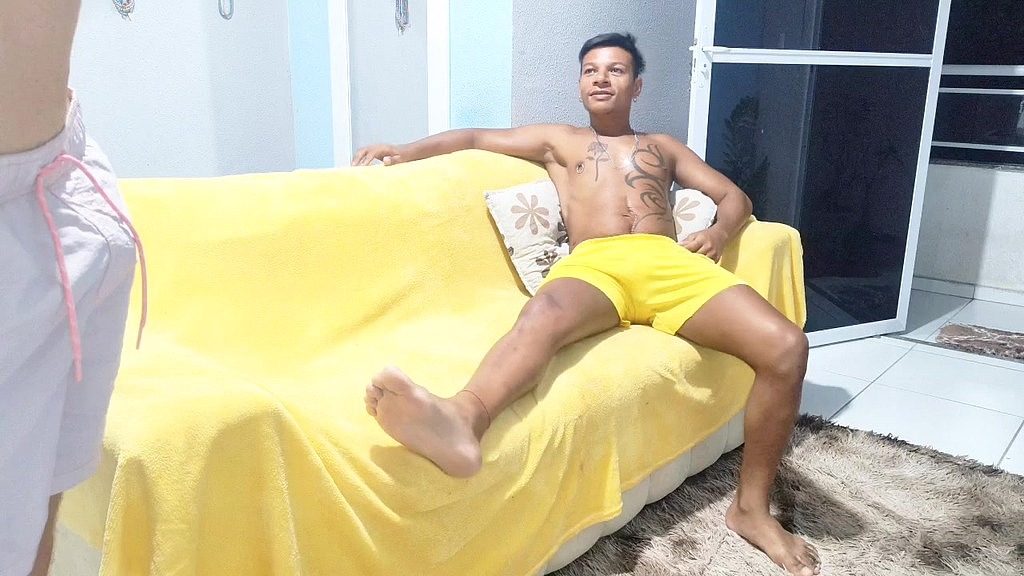 personal chamou o vizinho pra fuder escondido da namorada (Lendro Delao,Srwinston_filho) personal chamou o vizinho pra fuder escondido da namorada (Lendro Delao,Srwinston_filho)