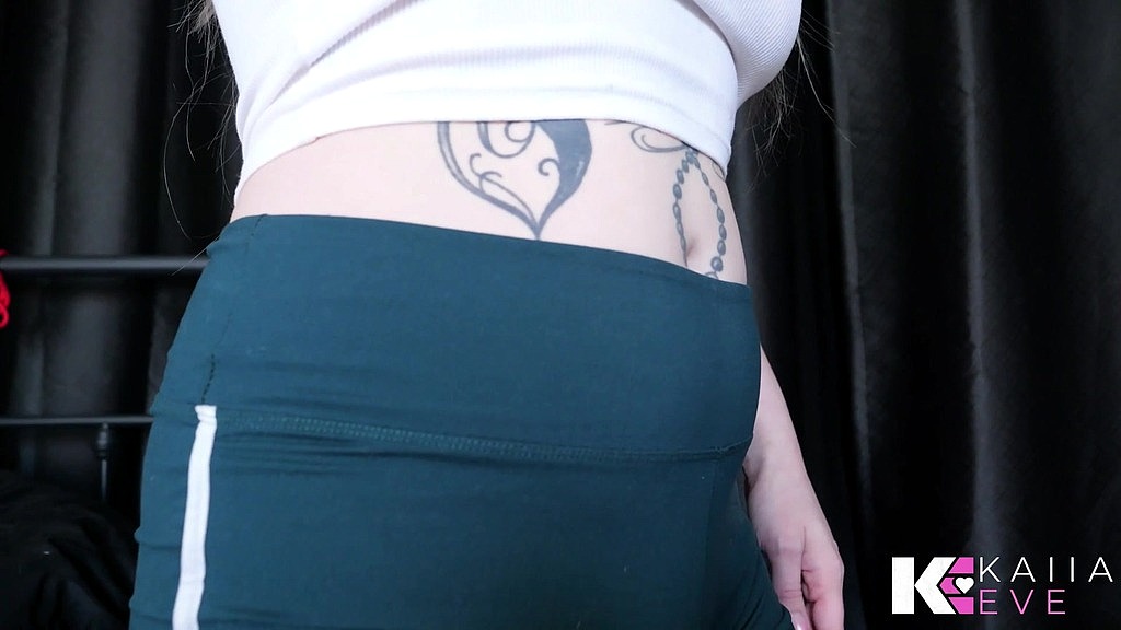 whose stomach inflates bigger? belly bubbles (Summer Hart, Kaiia Eve) whose stomach inflates bigger? belly bubbles (Summer Hart, Kaiia Eve)