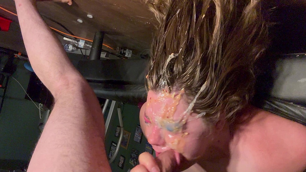 dumb puke slut (Throatpukeaddict92, DeepThroatAddicts) dumb puke slut (Throatpukeaddict92, DeepThroatAddicts)
