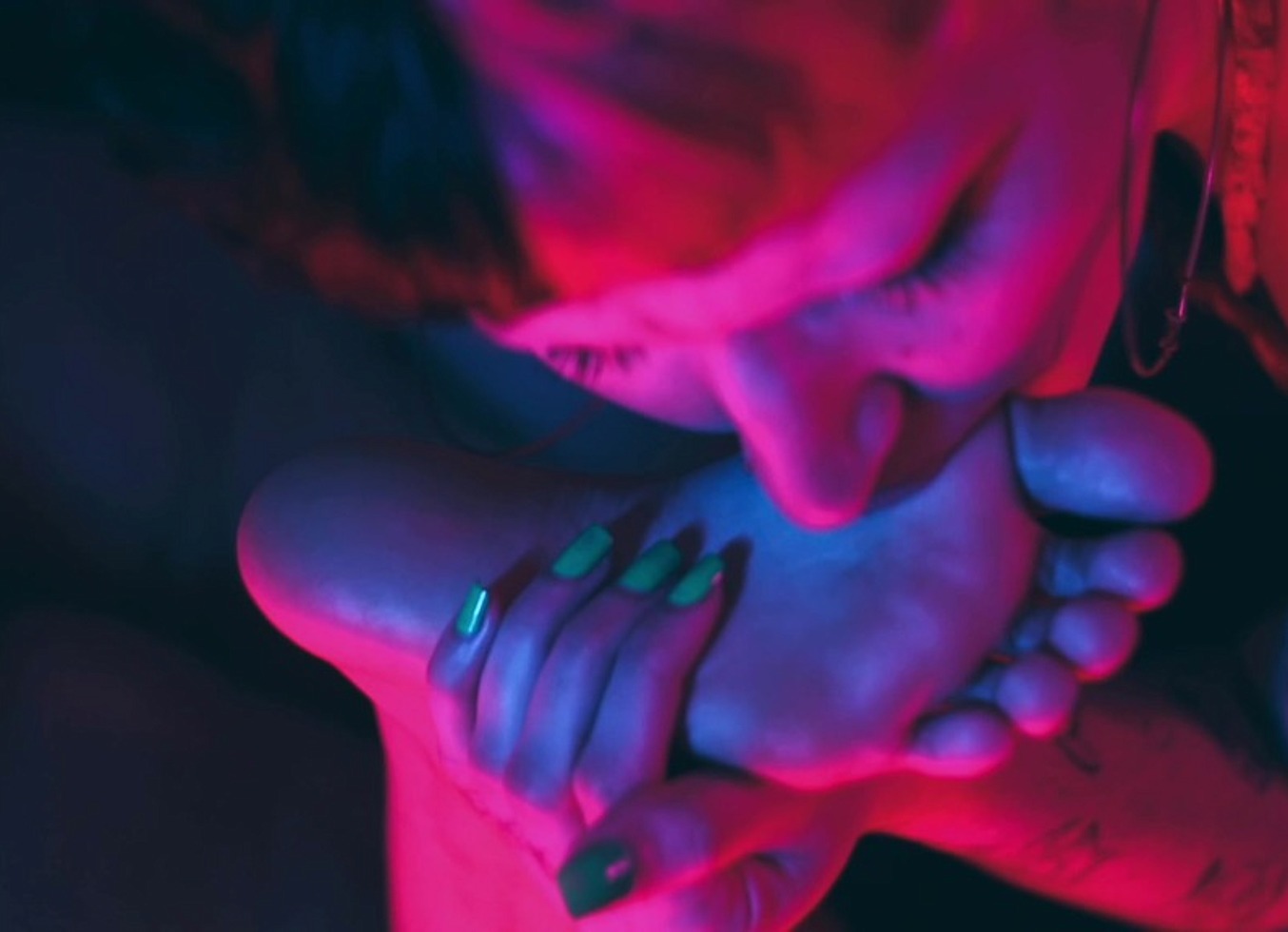 My Big Feet Licked For The First Time In My Life