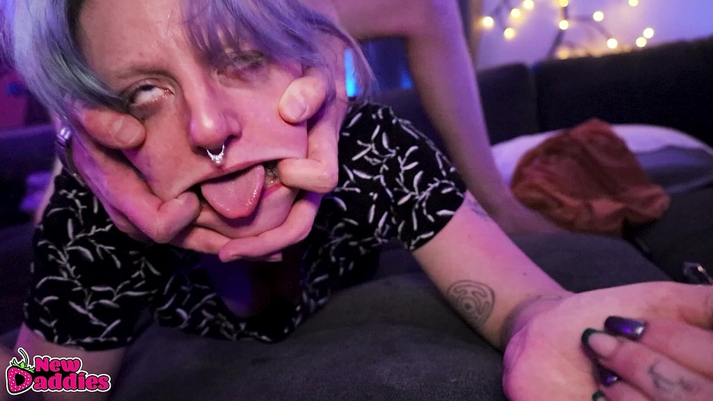 screaming orgasm ~ fish hook (New Daddies, Ion Candy) screaming orgasm ~ fish hook (New Daddies, Ion Candy)