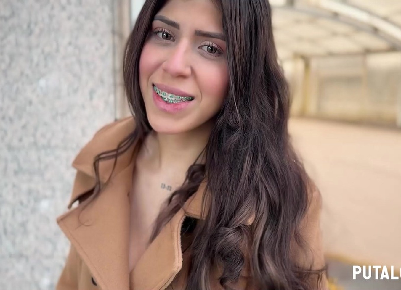 Putalocura - Jovencita Colombiana Culona Molly Smith Traga Semen De Torbe En Pilladas